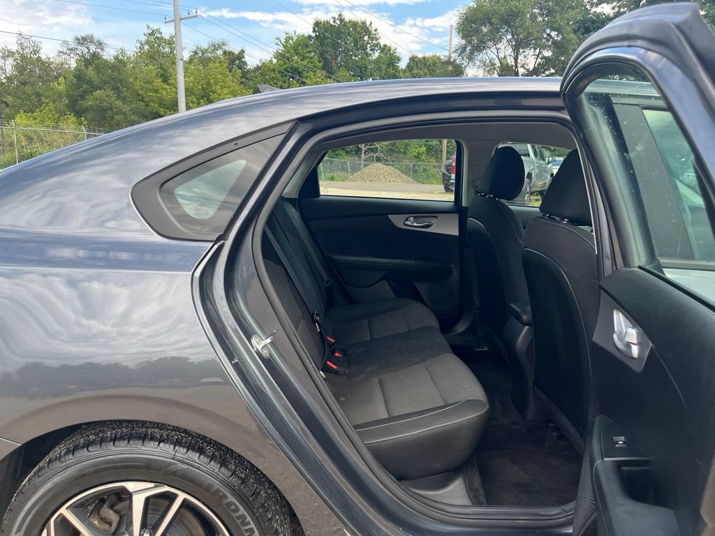 Used 2023 Kia Forte Sedan FWD image 30