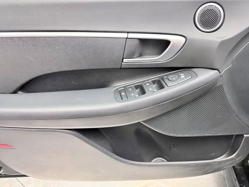 Used 2025 Hyundai Sonata SE image 15