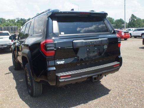 Used 2025 Toyota 4Runner SR5 RWD image 3