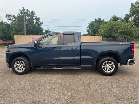 Used 2021 Chevrolet Silverado 1500 LT AWD/4WD image 4