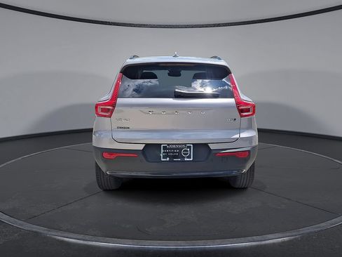 Certified 2026 Volvo XC40 B5 Plus AWD/4WD image 29