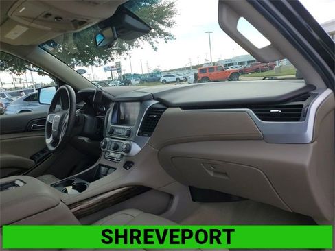 Used 2017 GMC Yukon SLT w/ HD Trailering Package image 29