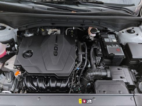 Certified 2025 Kia Sorento S FWD image 15