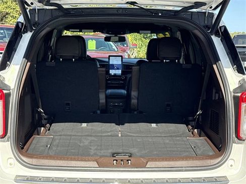 Certified 2022 Ford Explorer King Ranch w/ Class IV Trailer Tow Package image 10