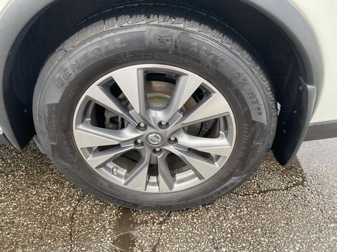 Used 2016 Nissan Murano S image 28