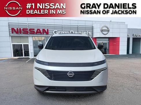 New 2025 Nissan Murano SL image 16