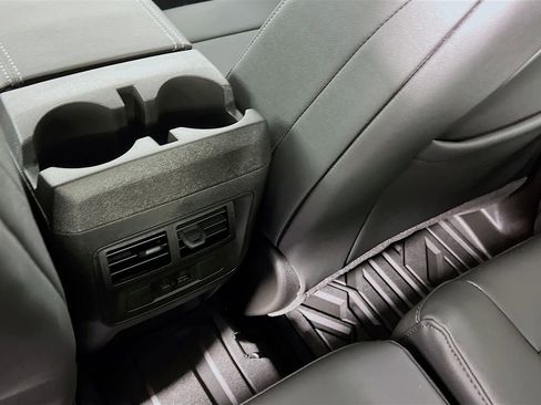 New 2026 GMC Canyon Elevation w/ Convenience Package image 23