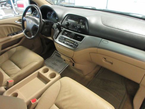 Used 2010 Honda Odyssey EX-L image 15