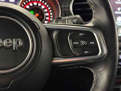 Used 2019 Jeep Wrangler Unlimited Sahara w/ Uconnect 4C Nav & Sound Group image 21