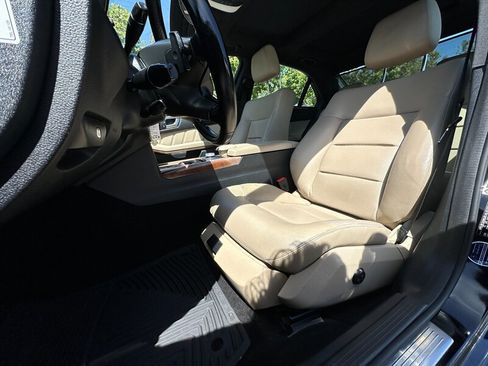 Used 2012 Mercedes-Benz E 350 Sedan image 11