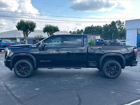 New 2026 GMC Sierra 2500 AT4 w/ AT4 Premium Plus Package AWD/4WD image 7