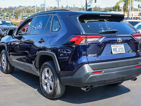 Used 2025 Toyota RAV4 XLE FWD image 22