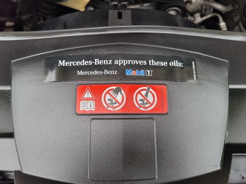 Used 2016 Mercedes-Benz E 350 4MATIC Sedan image 67