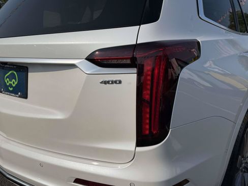 Certified 2022 Cadillac XT6 Premium Luxury w/ Technology Package AWD/4WD image 7