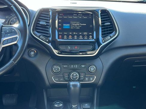 Used 2020 Jeep Cherokee Limited image 15