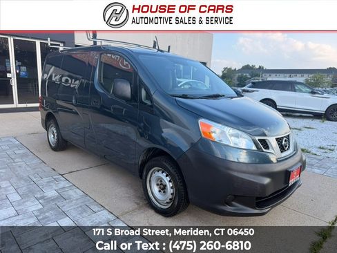 Used 2015 Nissan NV200 SV w/ Technology Package FWD image 3