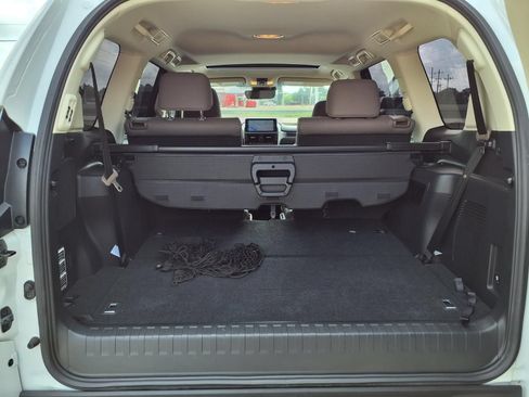 Used 2022 Lexus GX 460 Premium AWD/4WD image 8