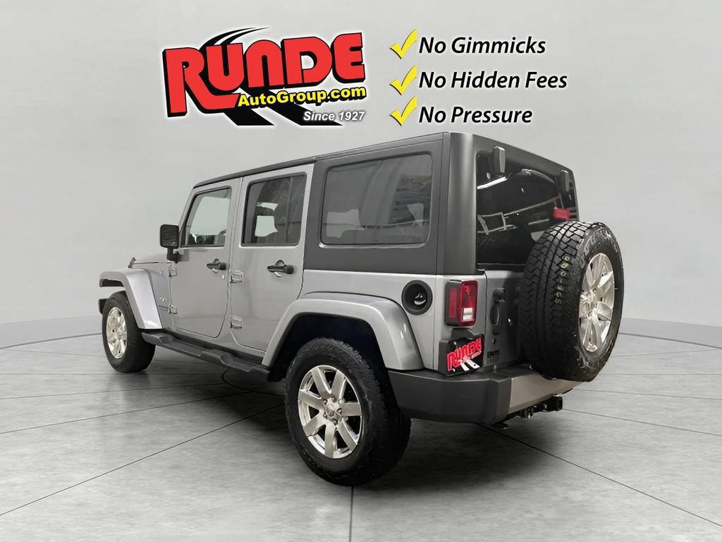Used 2016 Jeep Wrangler Unlimited Sahara w/ Connectivity Group AWD/4WD image 3