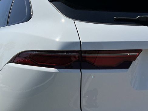 New 2025 Jaguar F-PACE R-Dynamic S image 13