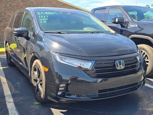 Used 2023 Honda Odyssey Sport image 1