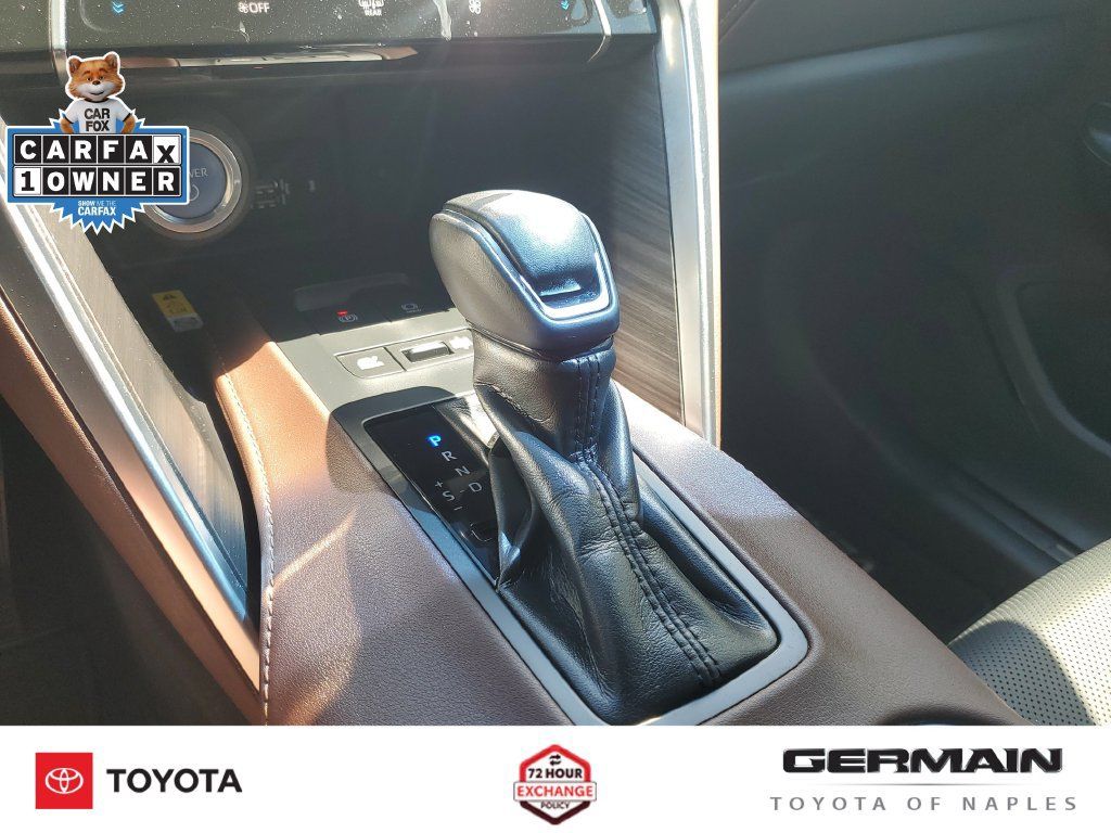 Used 2021 Toyota Venza Limited AWD/4WD image 27