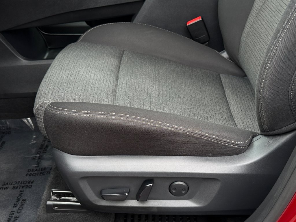 Used 2023 Nissan Rogue SV AWD/4WD image 17