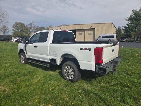 Used 2024 Ford F250 XLT AWD/4WD image 7