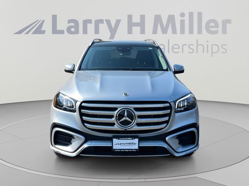 Used 2026 Mercedes-Benz GLS 450 4MATIC image 8
