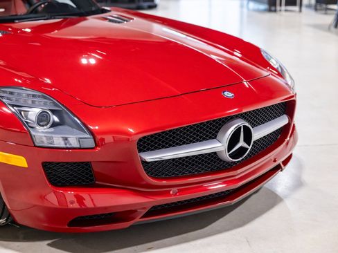 Used 2012 Mercedes-Benz SLS AMG Coupe image 23