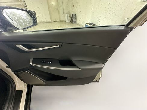 Used 2024 Kia EV6 Wind w/ Wind Technology Package RWD image 32