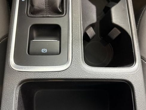 Used 2017 Ford Escape S FWD image 38