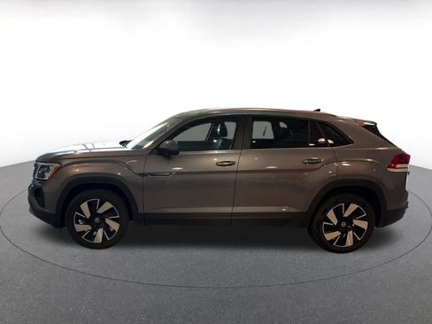 Used 2025 Volkswagen Atlas Cross Sport SE image 9