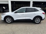Used 2022 Ford Escape SE image 2