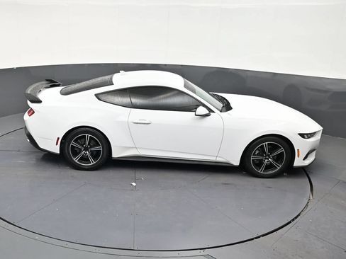 Used 2024 Ford Mustang Coupe RWD image 17
