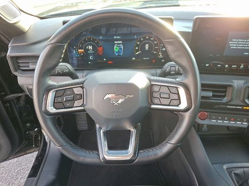 Used 2025 Ford Mustang GT image 19