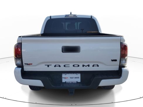 Used 2022 Toyota Tacoma TRD Sport image 5