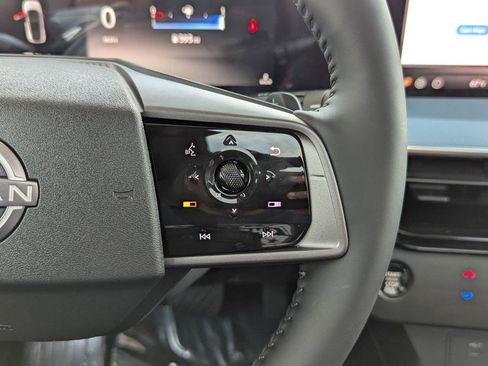 New 2025 Nissan Murano Platinum AWD/4WD image 15