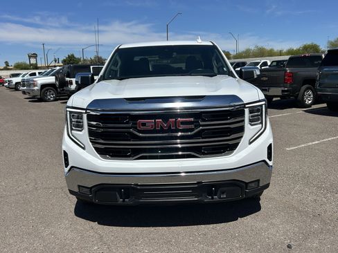Used 2025 GMC Sierra 1500 SLT image 8