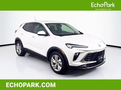 Used 2025 Buick Encore GX Preferred FWD image 1