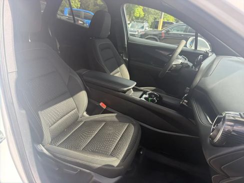 Used 2025 Chevrolet Blazer EV LT AWD/4WD image 23