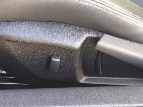 Used 2015 Chevrolet Camaro Z/28 image 12