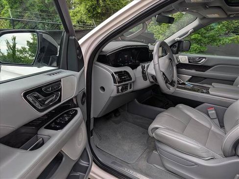 Used 2019 Lincoln Navigator L Reserve w/ Cargo Package AWD/4WD image 33