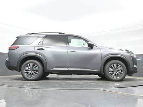 New 2026 Nissan Pathfinder SV w/ SV Premium Package FWD image 25