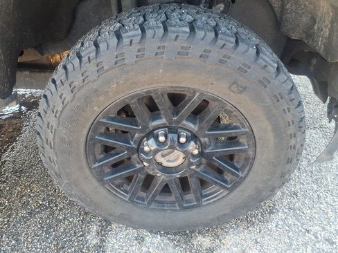 Used 2021 Ford F250 Lariat image 6