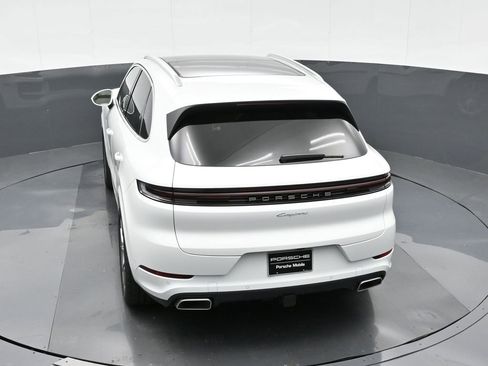 New 2025 Porsche Cayenne image 28