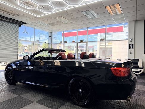 Used 2012 BMW 328i Convertible RWD image 12