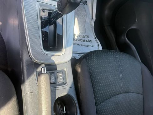 Used 2015 Nissan Sentra SR w/ Navigation Package FWD image 14