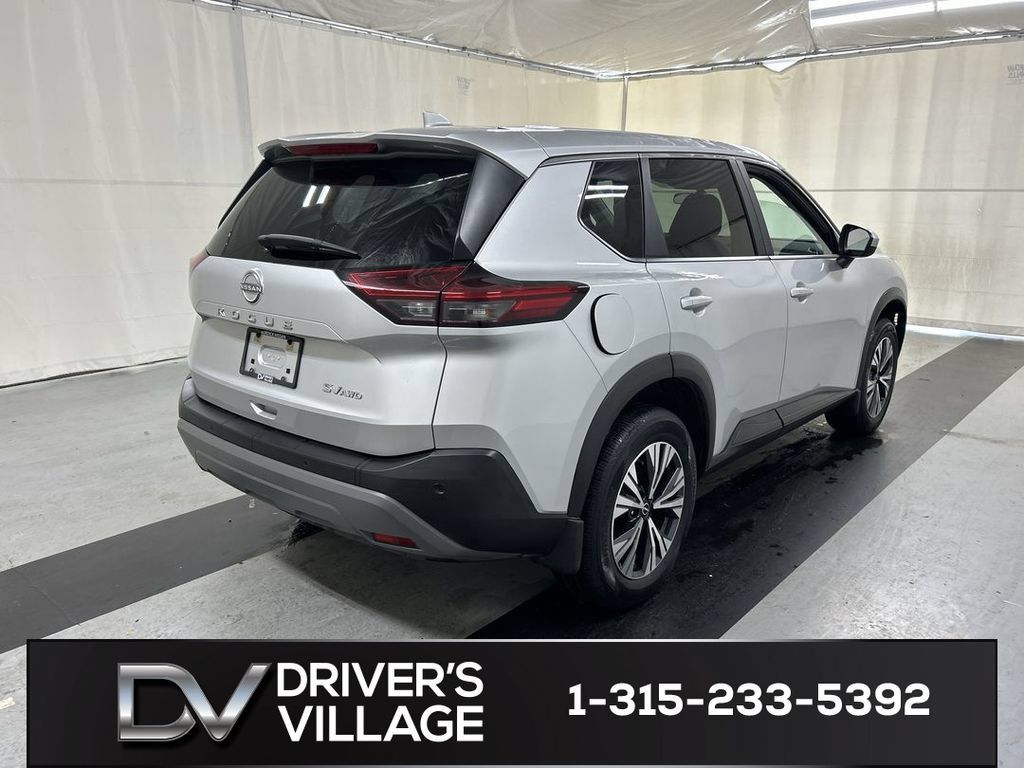 Used 2023 Nissan Rogue SV AWD/4WD image 2