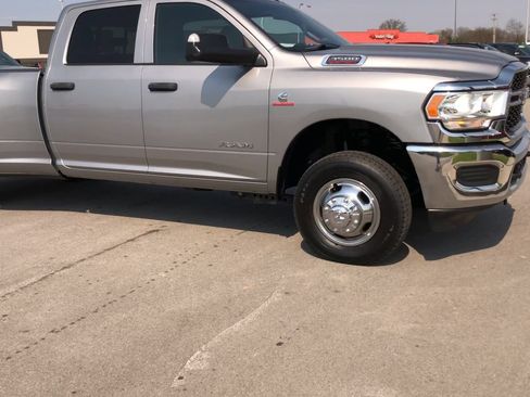 Used 2022 RAM 3500 Tradesman w/ Max Tow Package image 2