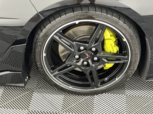 Used 2020 Chevrolet Corvette Stingray Preferred Conv w/ 2LT Preferred Equipment Group RWD image 5